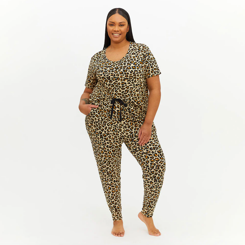 Lana Leopard Short Sleeve and Jogger